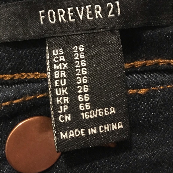 ⚠️Forever 21 Dark Blue Skinny Jeans⚠️ - Picture 2 of 2